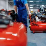 Endüstriyel bir hava kompresörünün iç yapısını gösteren teknik görsel Berce Air