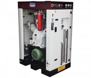 W3 yüksek basınç gaz booster kompresör, metal platform üzerinde çalışırken ön planda gaz giriş-çıkış bağlantıları görünmekte