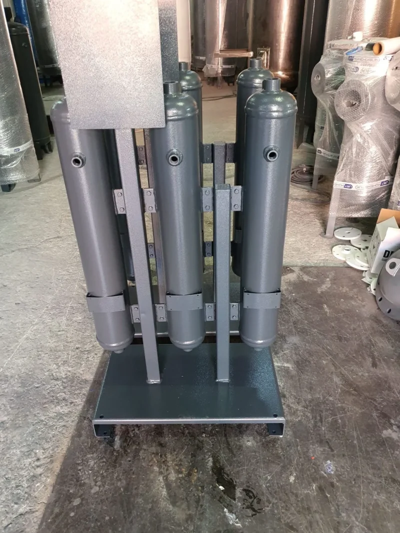 Yatay olarak konumlandırılmış yüksek hacimli basınçlı tank